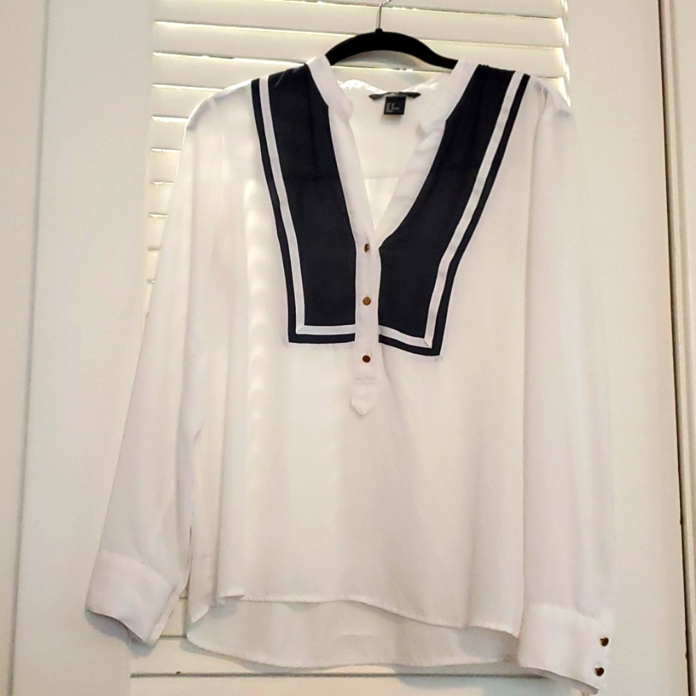 H&M White and Navy Blouse Sz 8